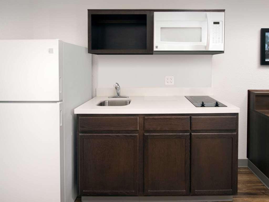Extended Stay America Select Suites - Pensacola - Northeast Ferry Pass Room photo